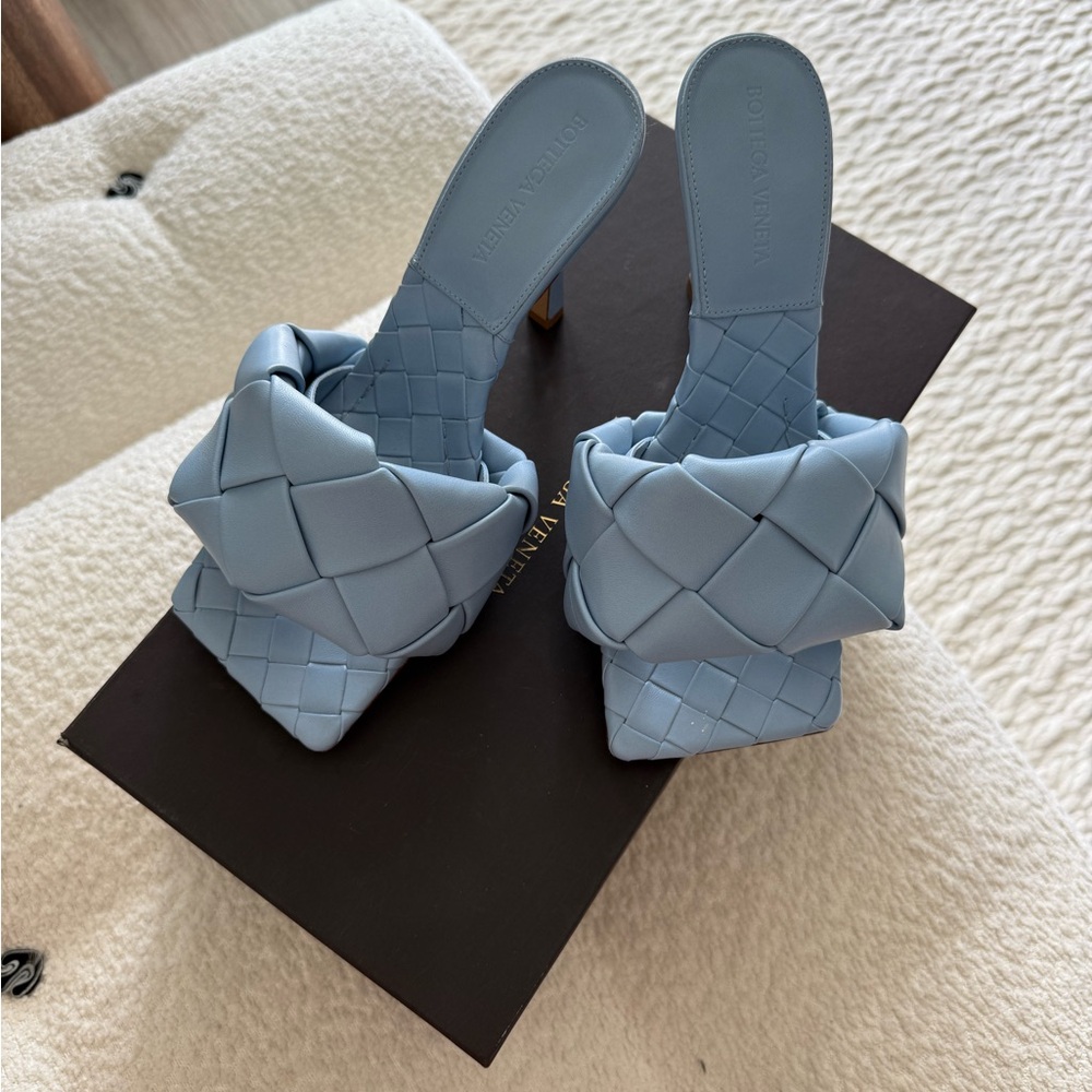Bottega Veneta heels